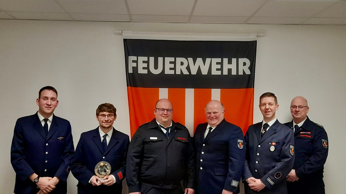 FF Olsberg: Feuerwehr Elpe zieht Bilanz für 2024 - Foto: presseportal.de