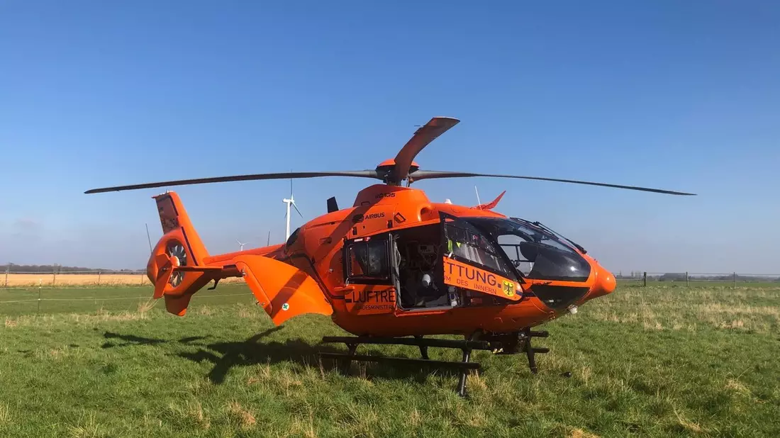 FFW Schwalmtal: Kutschfahrer gestürzt - Rettungshubschrauber im Einsatz - Bild: presseportal.de
