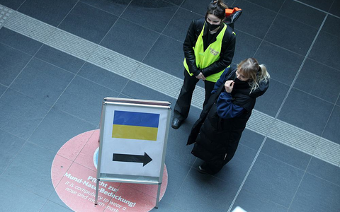 Helfer für Flüchtlinge aus der Ukraine (Archiv) - Foto: über dts Nachrichtenagentur