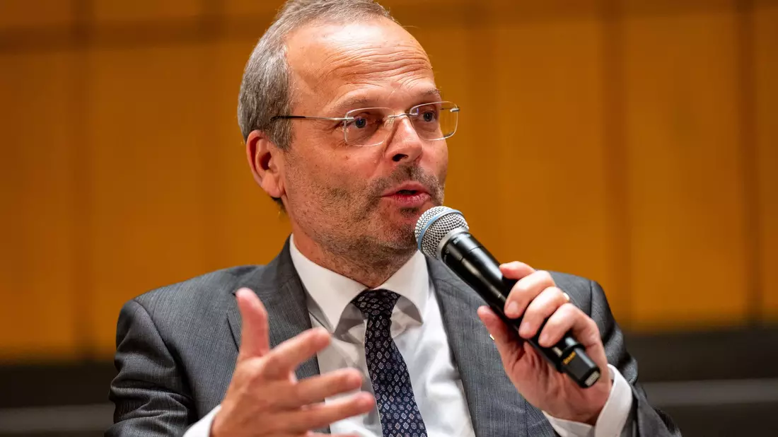Klein hat Verständnis für Trumps Gaza-Pläne - das Bundesinnenministerium meldet sich prompt zu Wort. - Bild: Christophe Gateau/dpa