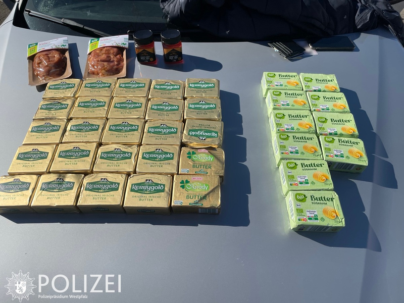 POL-PPWP: Polizei fängt Ladendiebe und findet Auto voller Butter - Foto: presseportal.de