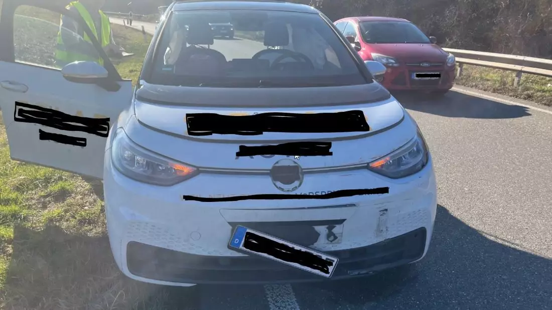 POL-PDLD: A65/B272 - Von der Fahrbahn abgekommen - Bild: presseportal.de