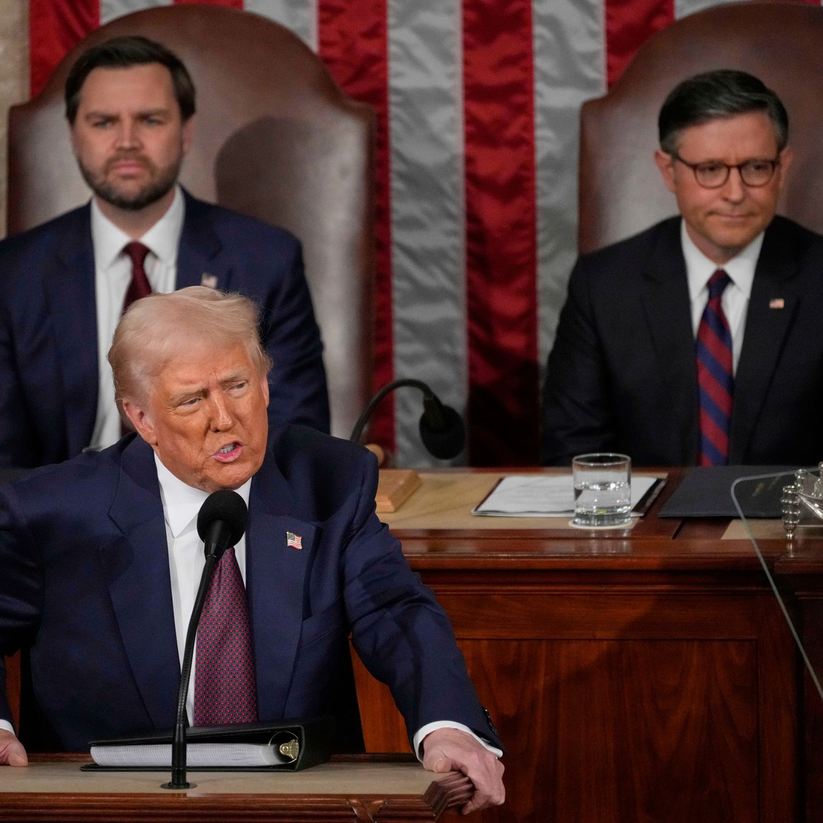 Die USA und die Ukraine stehen laut Trump kurz vor einem Rohstoff-Deal. (Archivbild) - Foto: Julia Demaree Nikhinson/AP/dpa