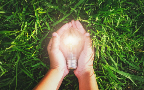 Strom: Mit 3 genialen Hacks sparen Sie ohne Aufwand Hunderte Euro im Jahr / Tarifcheck.de-Tipps zum Energiespartag am 5. März 2025 - Foto: presseportal.de