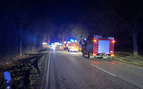 FW-SE: Schwerer Verkehrsunfall mit zwei verletzten Personen - Foto: presseportal.de