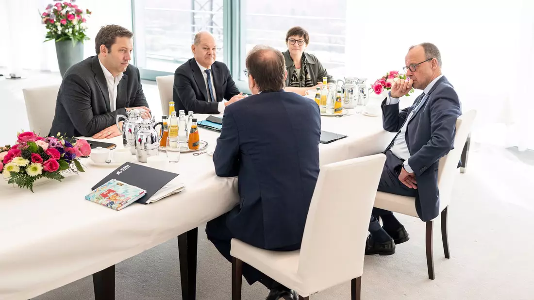 Treffen der Parteichefs im Kanzleramt. - Bild: Guido Bergmann/Bundesregierung/dpa