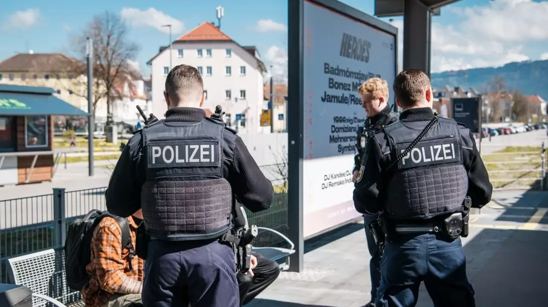 Bundespolizeidirektion München: Untersuchungs-, Sicherungs- und Vollstreckungshaftbefehl/ Bundespolizei erzielt drei Fahndungstreffer - Bild: presseportal.de