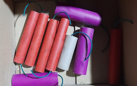 BPOLI-WEIL: Nachtrag: Bild zu Pressemitteilung: Einfuhr von verbotenen Böllern - Foto: presseportal.de