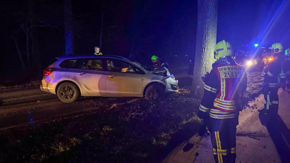 FW Flotwedel: Zwei parallele Einsätze für die Ortsfeuerwehr Wienhausen am Abend des 04. März 2025 - Bild: presseportal.de