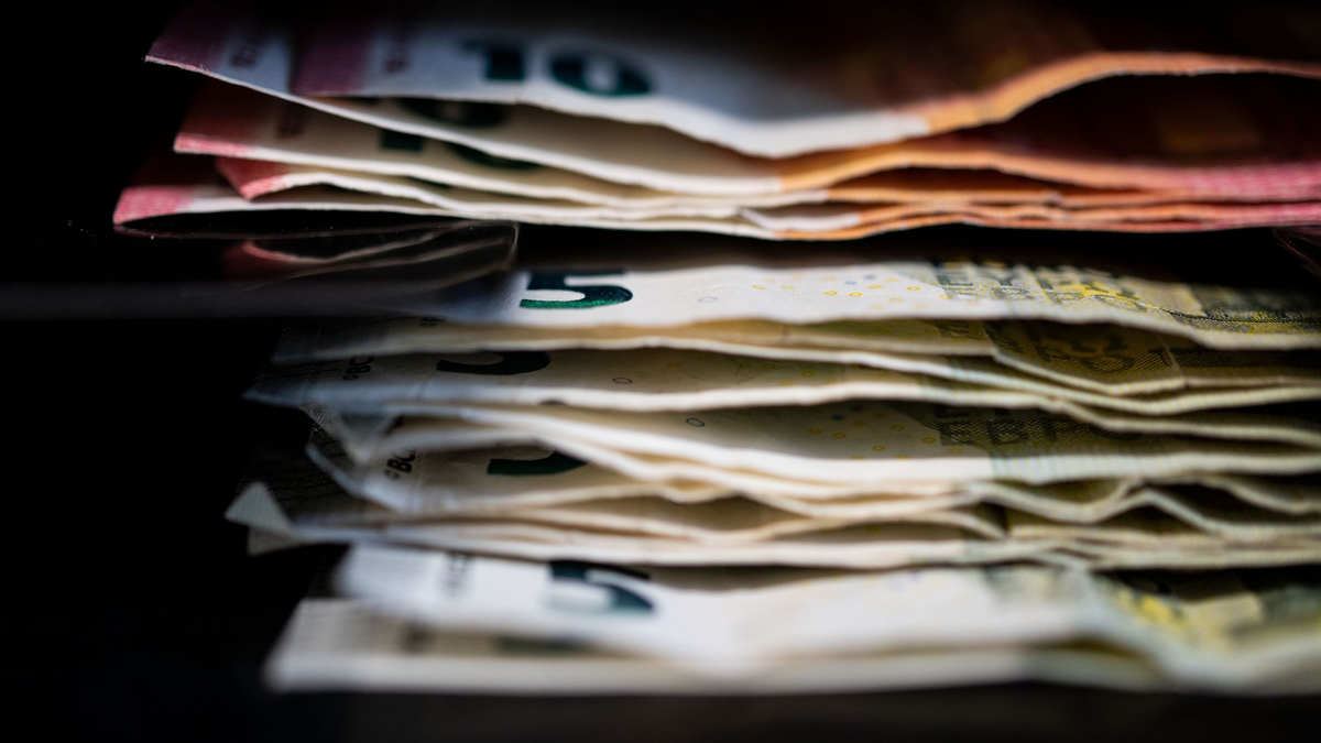 Unter den Superreichen in Deutschland gibt es deutlich mehr Männer. (Archivbild) - Foto: Marijan Murat/dpa/dpa-tmn