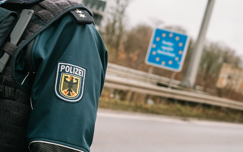 BPOL NRW: Gesuchter Schleuser führt Betäubungsmittel nach Deutschland ein und wird durch Bundespolizei festgenommen - Foto: presseportal.de