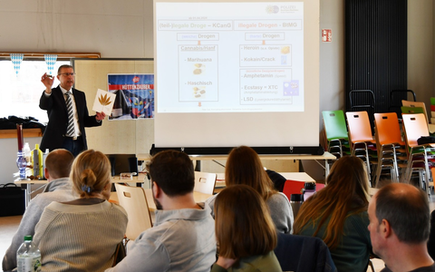 POL-PB: Paderborn informiert zur Drogen- und Suchtprävention an Paderborner Gesamtschule - Foto: presseportal.de