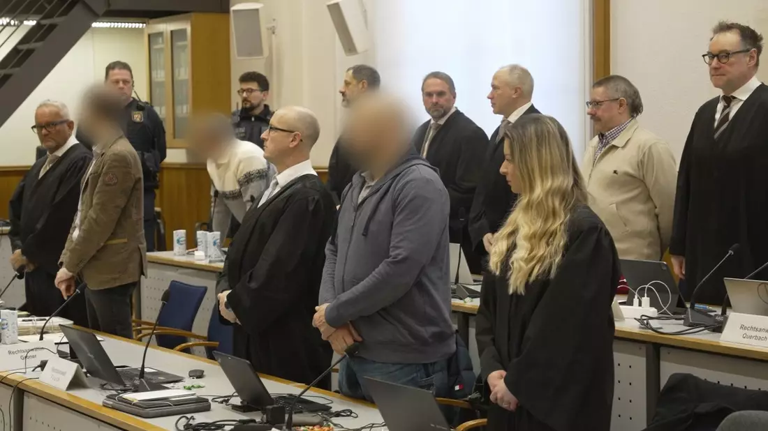 Die Angeklagten wurden zu Haftstrafen verurteilt. - Bild: Thomas Frey/dpa