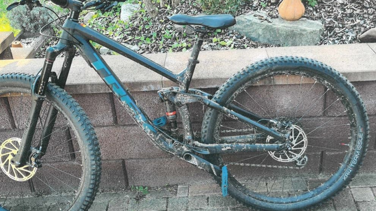 POL-HK: Munster: Minderjähriger am Steuer; Schneverdingen: Unfall; Soltau: Vorfahrt genommen; Soltau/A 7: Unfall nach überhöhter Geschwindigkeit; Munster: Hochwertiges Mountainbike gestohlen (Foto) - Foto: presseportal.de