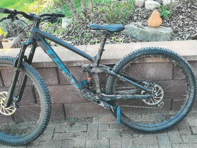 POL-HK: Munster: Minderjähriger am Steuer; Schneverdingen: Unfall; Soltau: Vorfahrt genommen; Soltau/A 7: Unfall nach überhöhter Geschwindigkeit; Munster: Hochwertiges Mountainbike gestohlen (Foto) - Foto: presseportal.de
