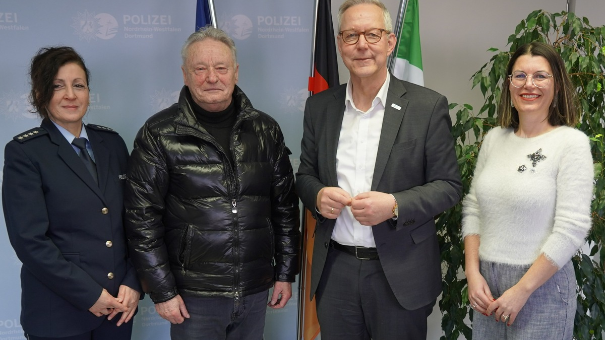 POL-DO: Tag der Werteorientierung der Polizei in Dortmund: Sinti und Roma in den Dialog einbinden - Foto: presseportal.de