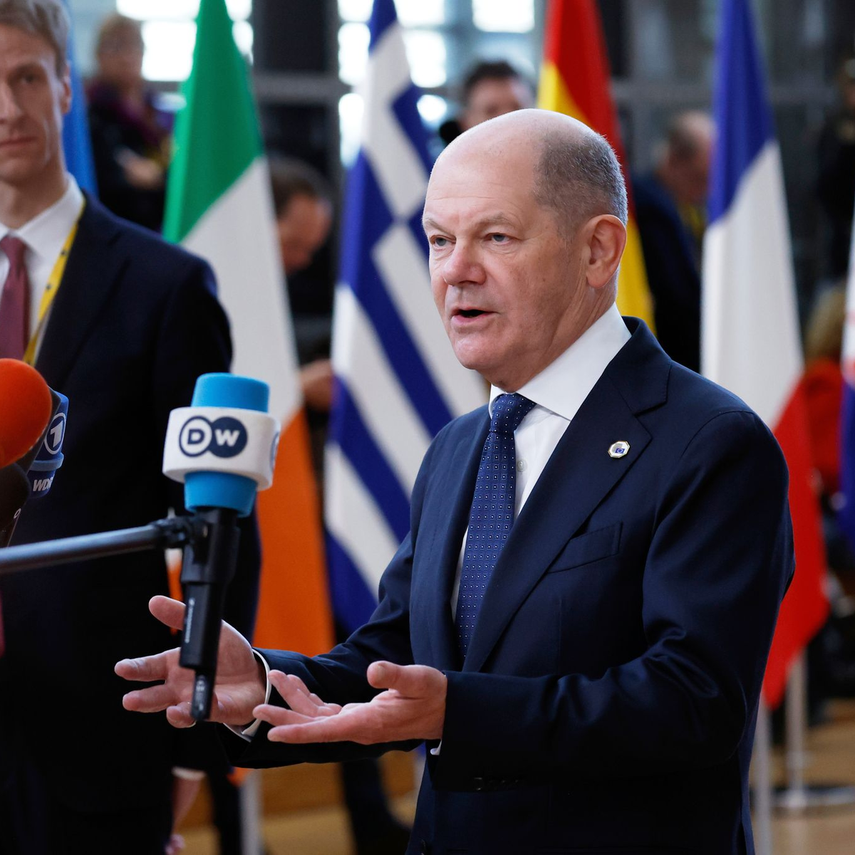 EU-Kommissionspräsidentin von der Leyen kündigte mehr Investitionen in der Arktis an.  - Foto: Omar Havana/AP/dpa