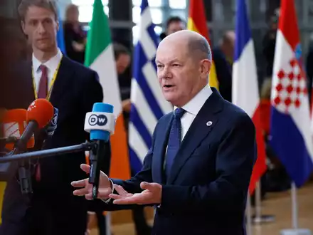 Für Deutschland reiste Bundeskanzler Olaf Scholz (SPD) zum EU-Gipfel nach Belgien. - Foto: Omar Havana/AP/dpa