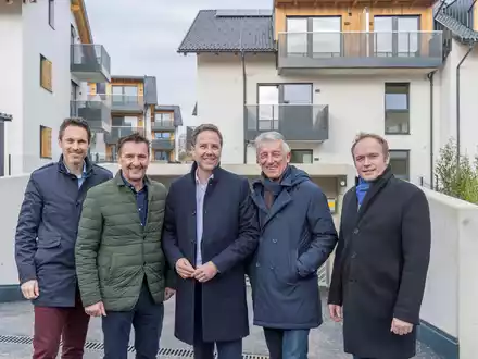 SWB_Wohnungsübergabe-Hallwang_1 - Foto: Neumayr über pressetext.de