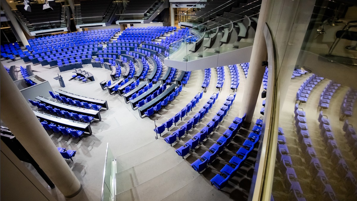 +++ Achtung Sperrfrist (Print, Radio und Online): 18.00 Uhr +++ARD-DeutschlandTREND: Sechs von zehn Deutschen befürworten zusätzliche Schulden für Verteidigung und Infrastruktur - Foto: presseportal.de