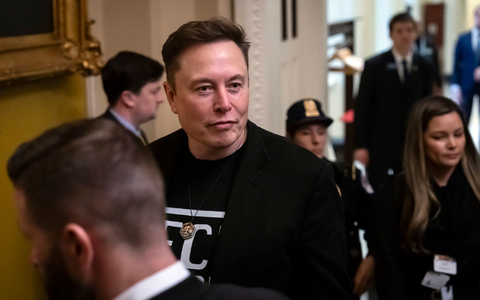 Musk soll kürzen, wo andere nicht kürzen - Foto: Ben Curtis/AP/dpa