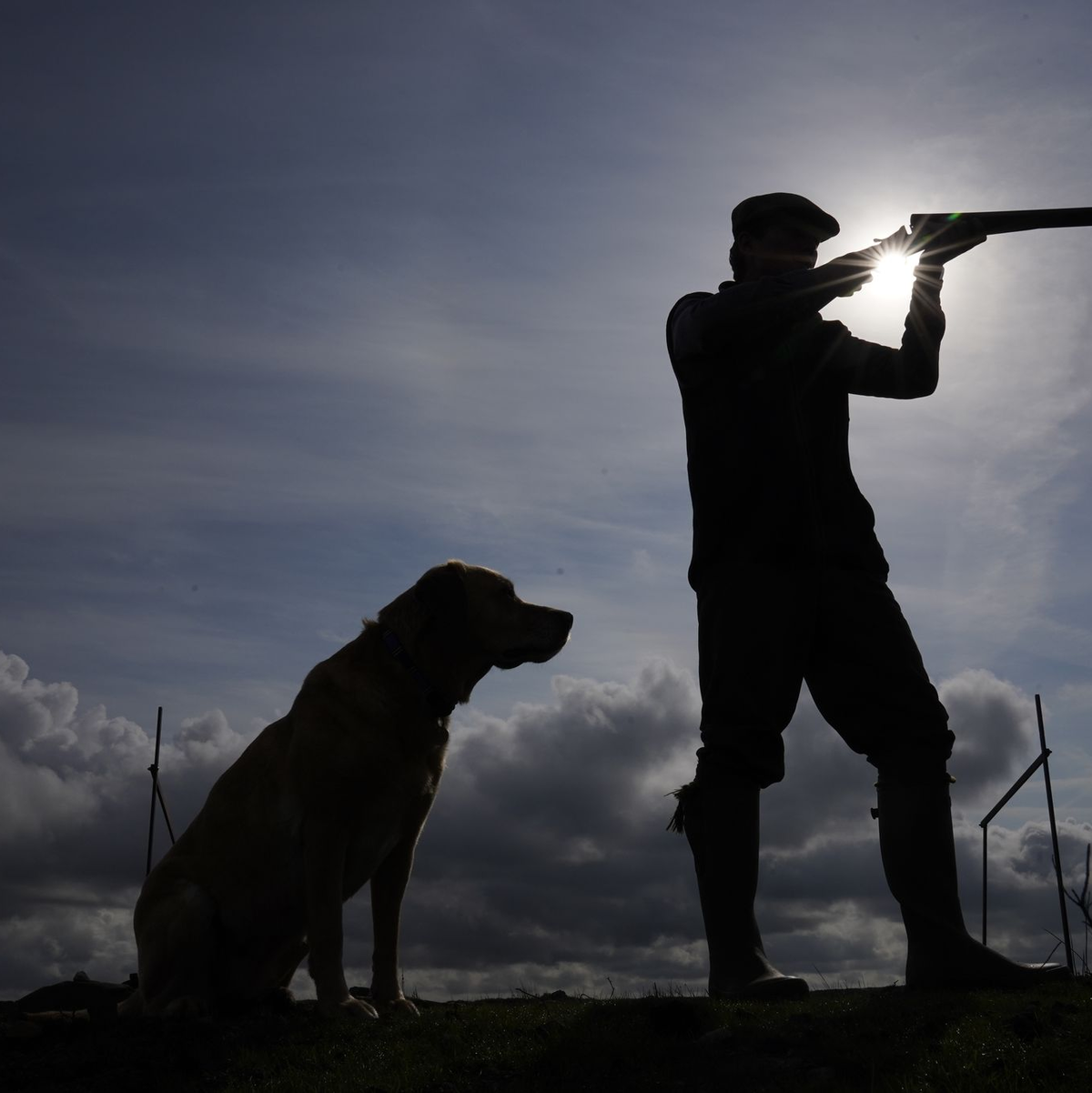 Ein Versuch, den Einsatz der giftigen Munition durch einen freiwilligen Verzicht zu beenden, scheiterte. (Symbolfoto) - Foto: Owen Humphreys/PA Wire/dpa