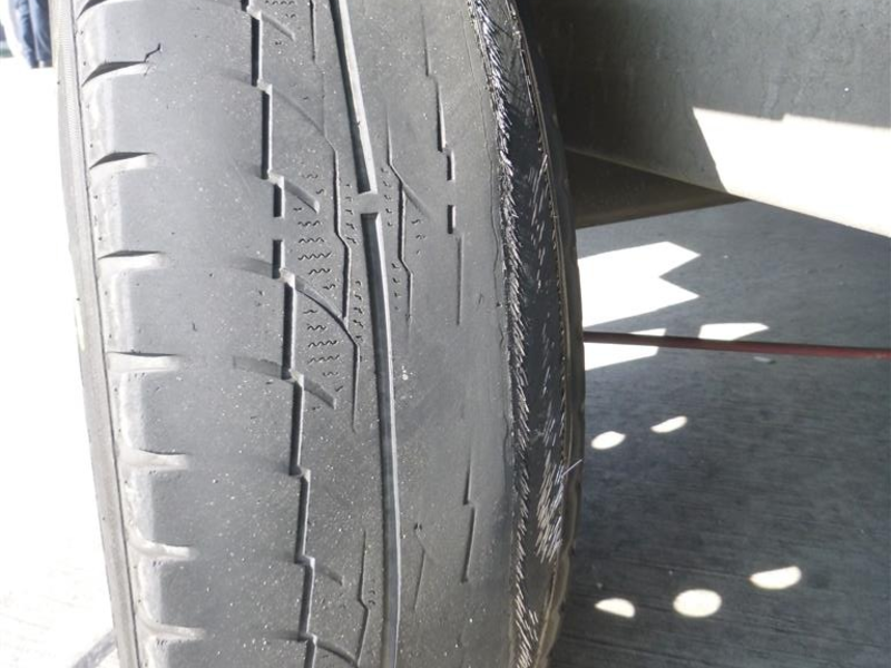 POL-VDMZ: BAB 61- Mit defekten Reifen unterwegs - Foto: presseportal.de