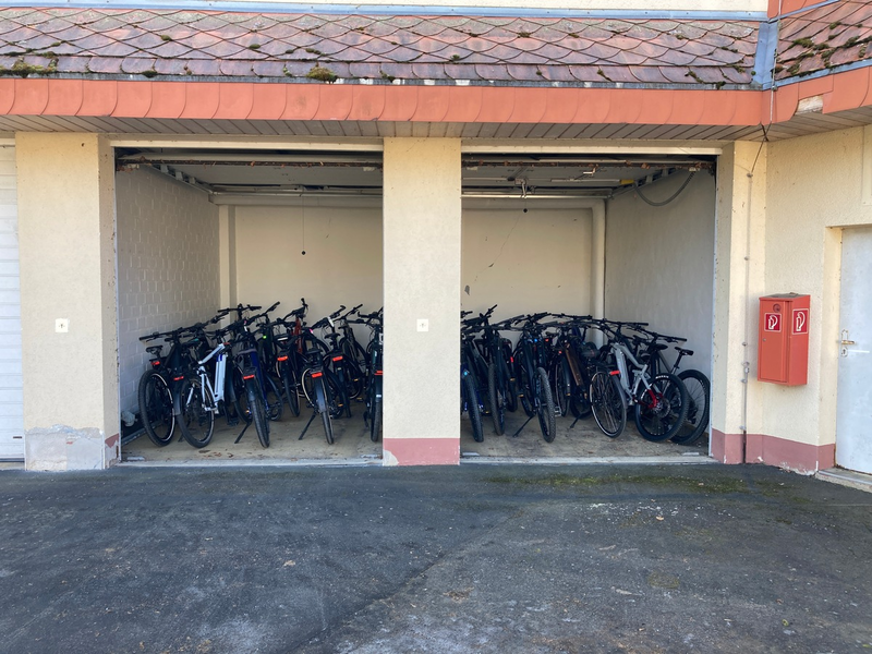 POL-MR: Marburg/ Cölbe: Polizei stellt 35 Pedelecs und Zubehör sicher- Ermittlungen dauern an - Foto: presseportal.de