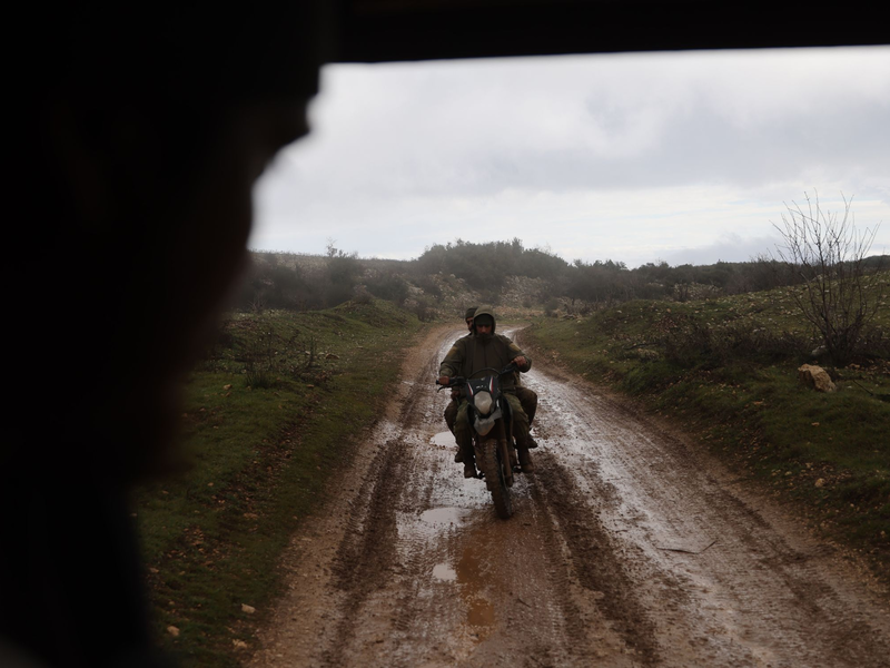 In der Provinz Latakia sind heftige Kämpfe zwischen Truppen der Übergangsregierung und Anhängern der gestürzten Regierung von Ex-Präsident Baschar al-Assad ausgebrochen. (Archivbild) - Foto: Anas Alkharboutli/dpa