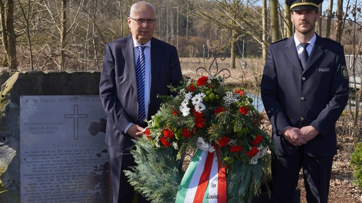 POL-HSK: Internationaler Gedenktag für die im Einsatz verstorbenen Polizistinnen und Polizisten - Foto: presseportal.de