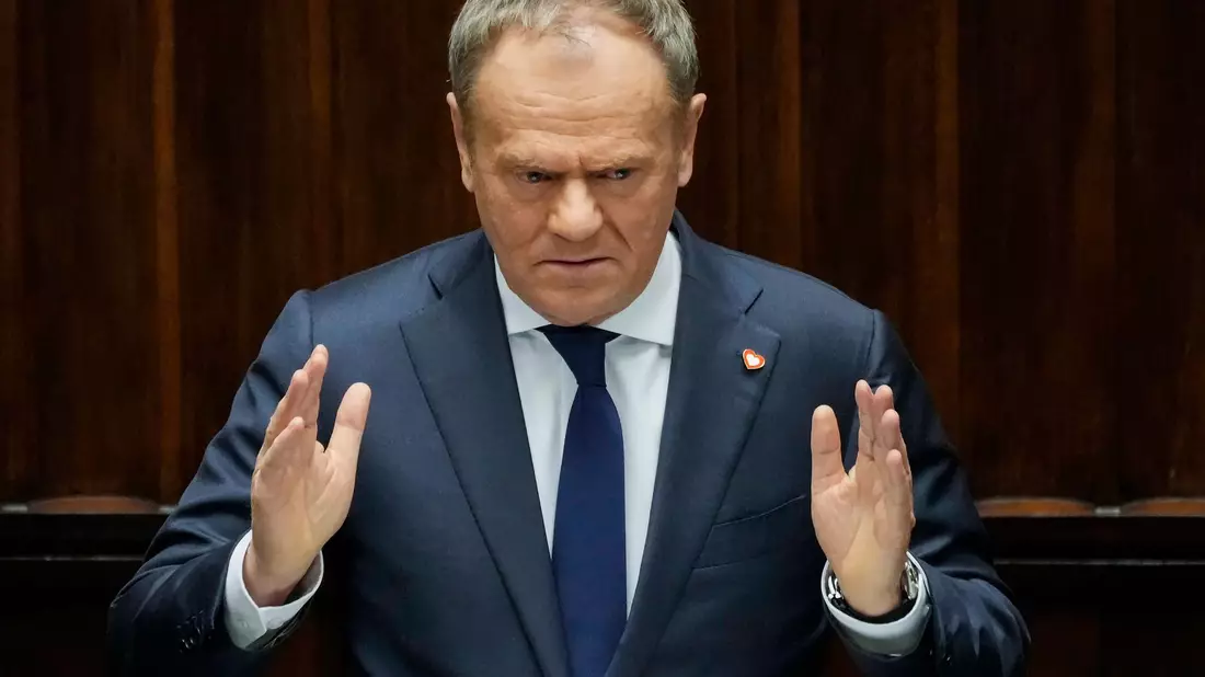 Nach Angaben von Regierungschef Donald Tusk stammen die über Polen abgeschossenen Drohnen aus Russland. (Archivbild) - Bild: Czarek Sokolowski/AP/dpa
