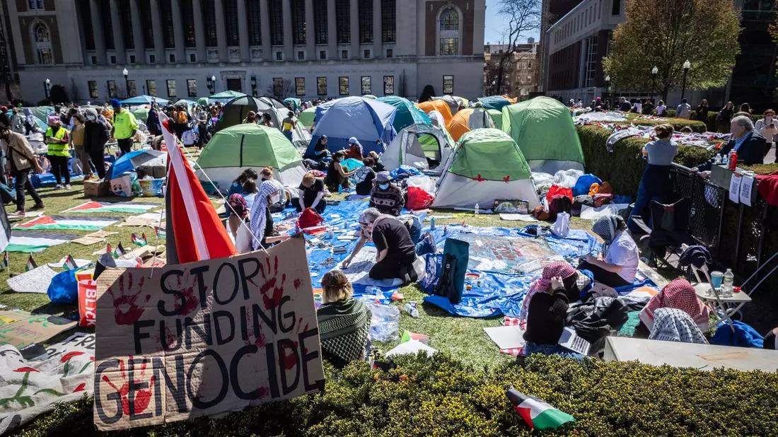 Columbia wurde im vergangenen Frühjahr zum Schauplatz großer propalästinensischer Demonstrationen und Gegenproteste. (Archivbild) - Bild: Stefan Jeremiah/AP/dpa
