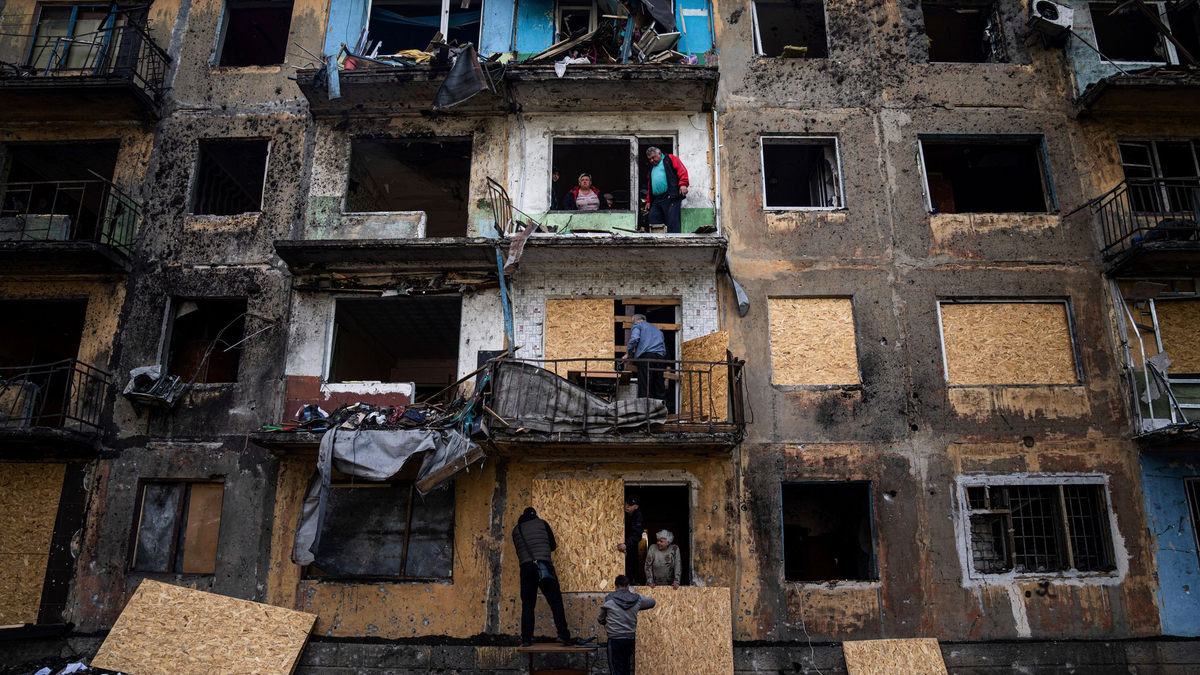Russischer Beschuss forderte neue Opfer unter der Zivilbevölkerung in der Ostukraine. (Archivbild) - Foto: Evgeniy Maloletka/AP/dpa