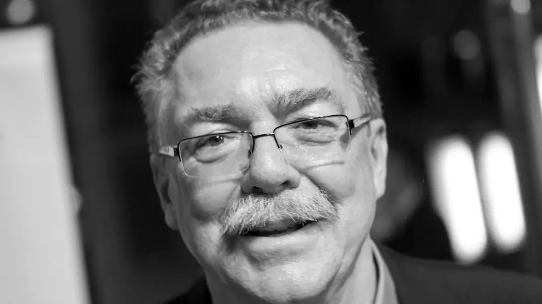 Wolfgang Engel, einer der wichtigsten Theaterregisseure der DDR, ist im Alter von 81 Jahren gestorben. (Archivbild) - Bild: Frank Rumpenhorst/dpa