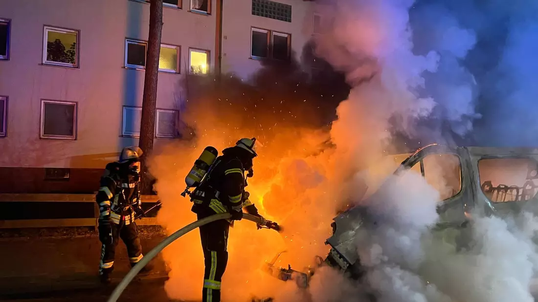 FW Celle: PKW-Brand - Bild: presseportal.de