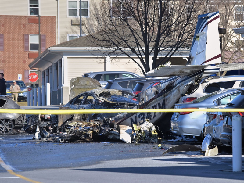 Alle fünf Insassen haben das Unglück überlebt und wurden in Krankenhäuser gebracht.  - Foto: Suzette Wenger/LNP/LancasterOnline via AP/dpa