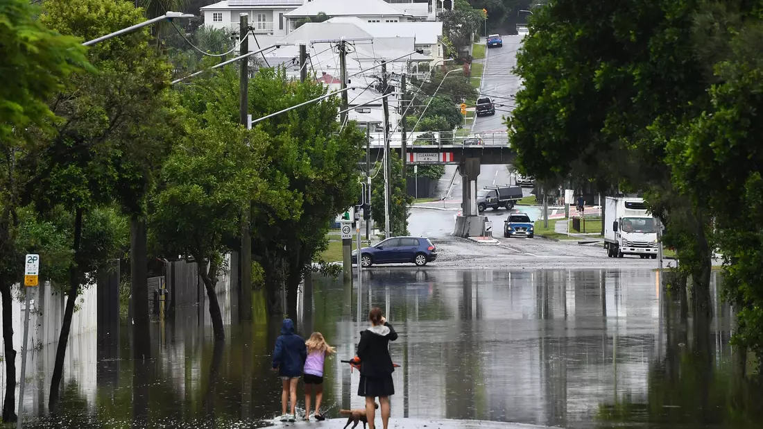 Hunderttausende Haushalte sind ohne Strom. - Bild: Jono Searle/AAP/dpa