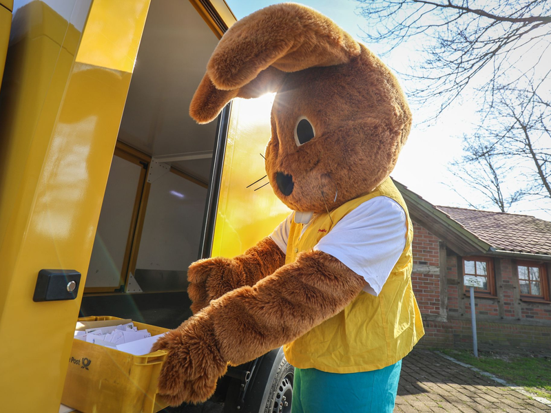 Bis zum 15. April werden in Ostereistedt wieder Osterbriefe von Kindern beantwortet. (Archivbild) - Foto: Focke Strangmann/dpa