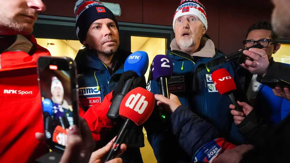 Sprechen in Trondheim: Trainer Brevig und Sportdirektor Aalbu. - Bild: Terje Pedersen/NTB/dpa