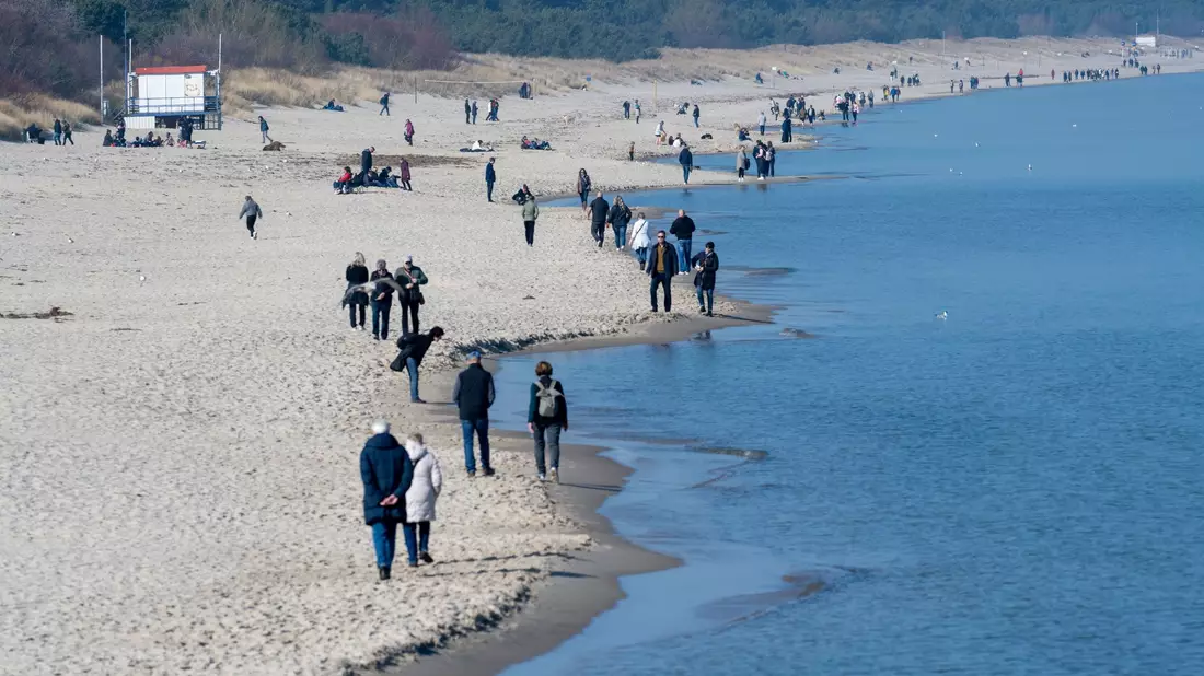 Der Deutschland-Tourismus profitiert von der Reiselust der Menschen. - Bild: Stefan Sauer/dpa