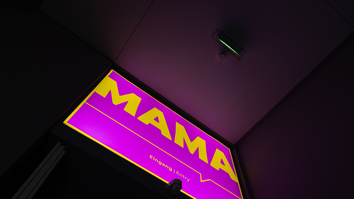 Die Ausstellung «Mama. Von Maria bis Merkel» im Düsseldorfer Kunstpalast zeigt mehr als 120 Kunstwerke und Alltagsobjekte mit Bezug zur Mutterschaft vom 14. Jahrhundert bis heute.  - Foto: Rolf Vennenbernd/dpa
