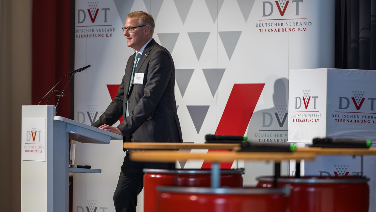 Mischfutterproduktion 2024: Erster leichter Zuwachs nach vier Jahren - Foto: presseportal.de