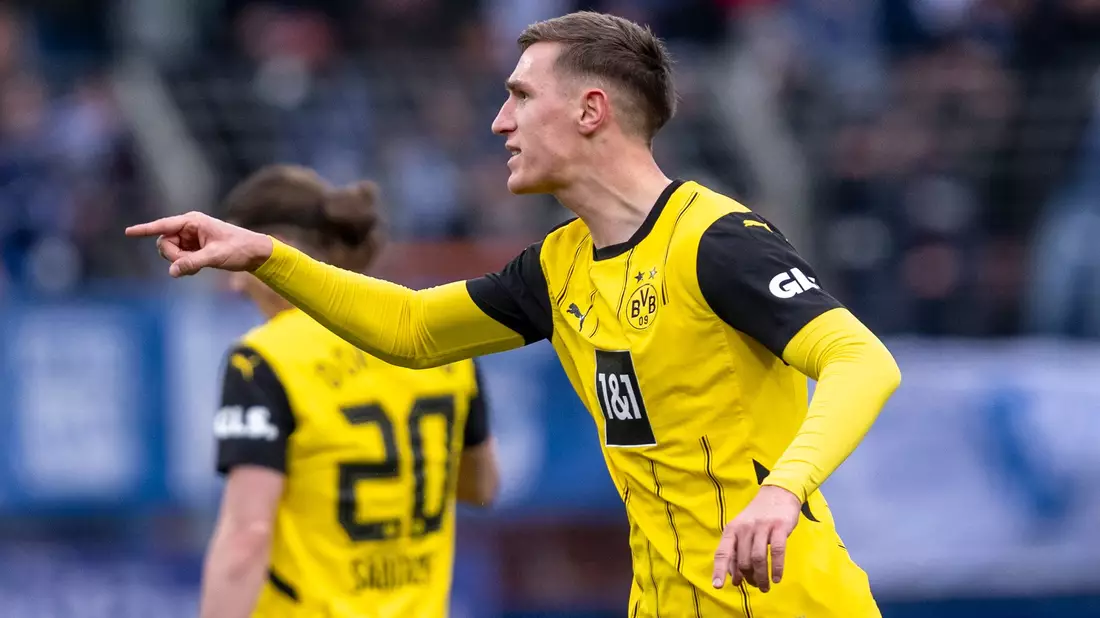 Nico Schlotterbeck hofft auf einen Champions-League-Effekt. - Bild: David Inderlied/dpa