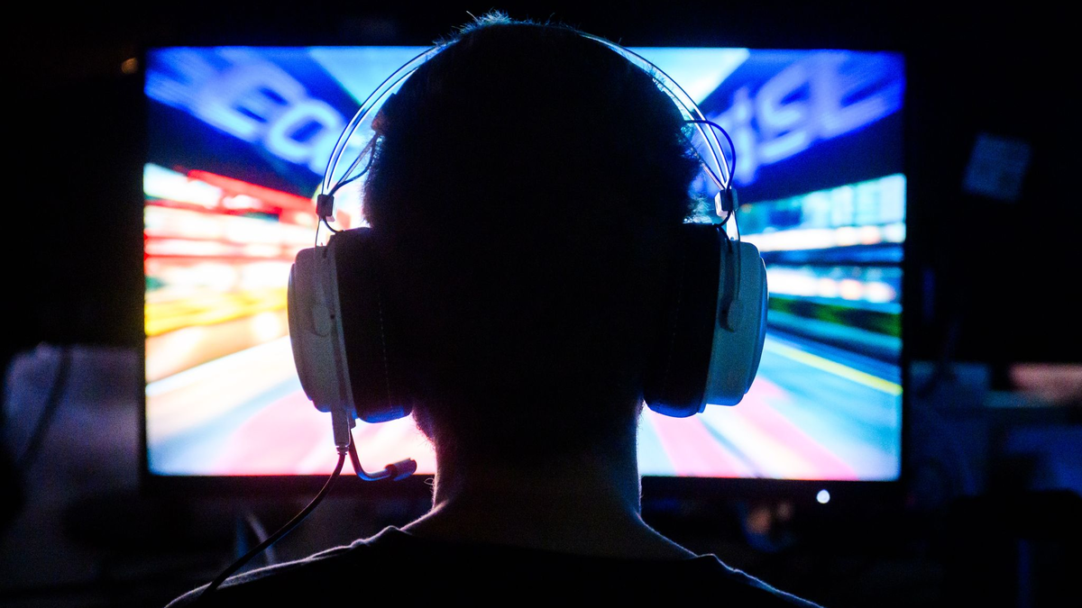 52 Prozent der Menschen in Deutschland spielen zumindest hin und wieder Video- oder Computerspiele. (Symbolbild) - Foto: Julian Stratenschulte/dpa
