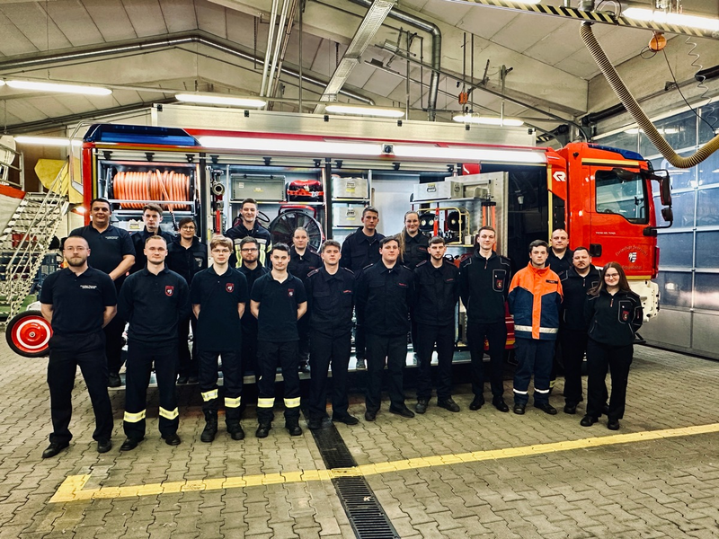 FFW Schwalmtal: Neue Feuerwehrkräfte für den Westkreis - Truppmann-1-Lehrgang gestartet - Foto: presseportal.de