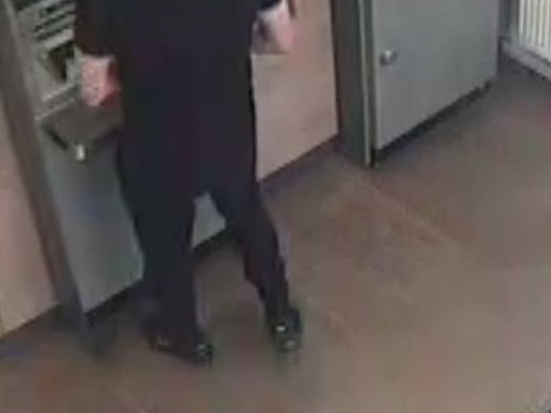 LPI-NDH: Öffentlichkeitsfahndung: Computerbetrug - Wer erkennt die abgebildete Person? - Foto: presseportal.de