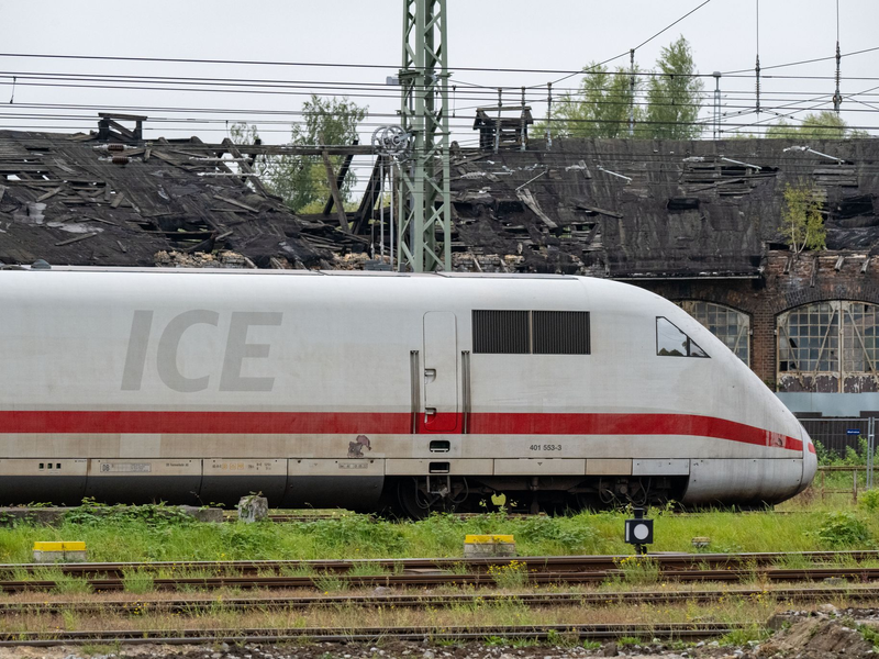 Ein Zug auf dem Weg von Köln nach Berlin wurde in Gifhorn gestoppt. (Symbolbild)  - Foto: Stefan Sauer/dpa