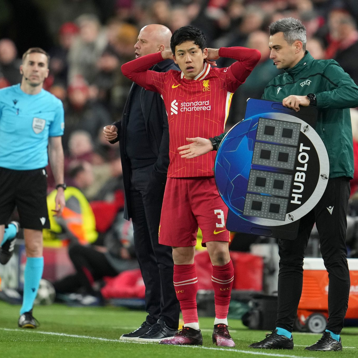 Erster in der Ligaphase, raus im Achtelfinale: Die Champions-League-Saison verlief bitter für den FC Liverpool. - Foto: Jon Super/AP/dpa
