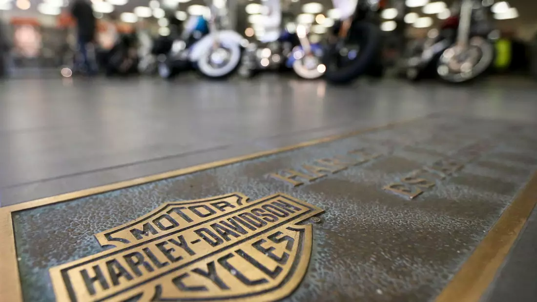 Auf die Einfuhr von US-Produkten wie Motorräder sollen ebenfalls wieder Zusatzzölle fällig werden. (Archivbild)  - Bild: Keith Srakocic/AP/dpa