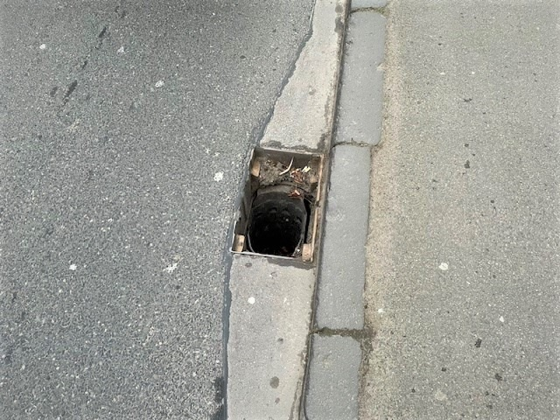 POL-PDTR: Mehrere Gullideckel in der Lindenstraße entnommen - Polizei sucht Zeugen - Foto: presseportal.de